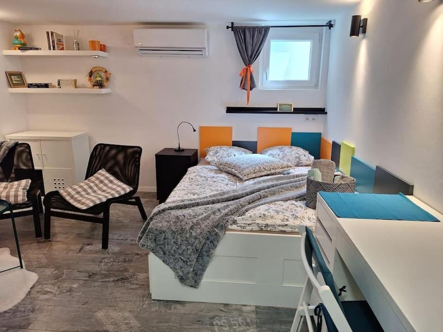 New Studio Apartment Emmy With Free Street Parking Zagreb Exteriör bild