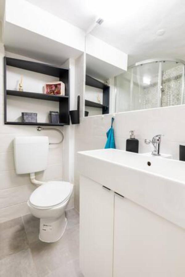 New Studio Apartment Emmy With Free Street Parking Zagreb Exteriör bild